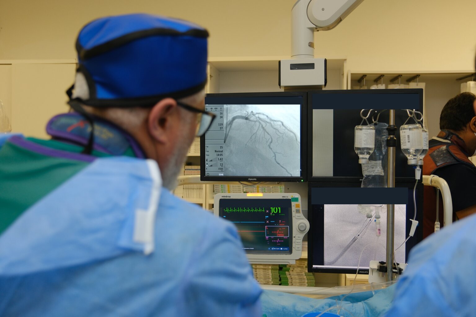 Kateter laboratuvarında görüntüleme ekranlarının değerlendirilmesi