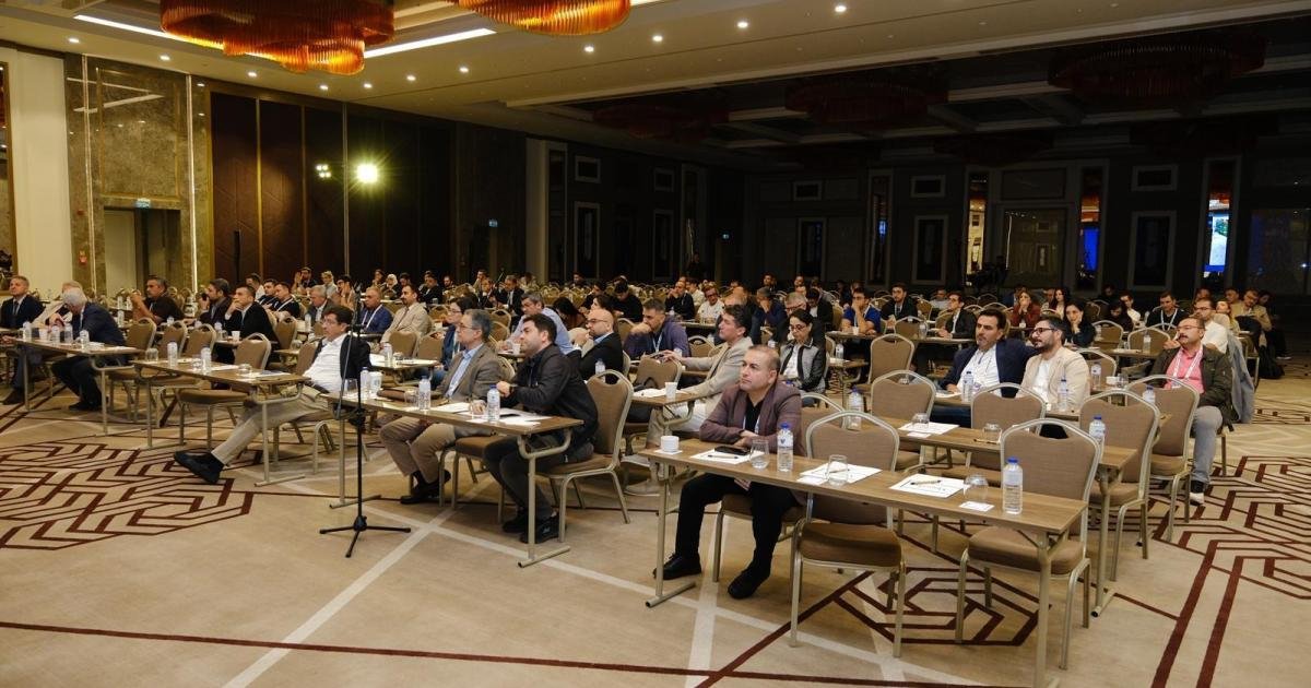 Hilton Istanbul Bakırköy’de ITT 2026 salonu ve katılımcılar